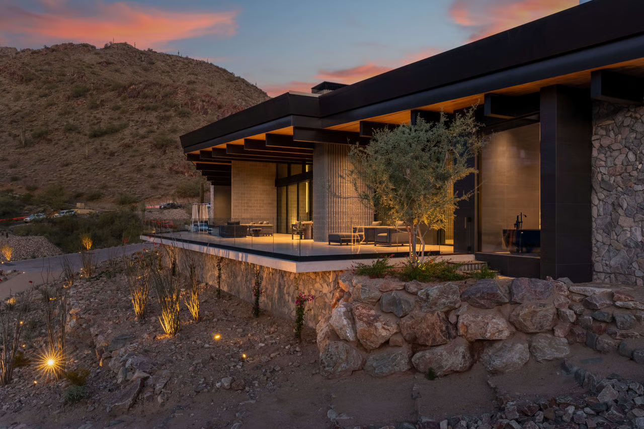Luxury Homes Work Better When Technology Is Planned From the Start